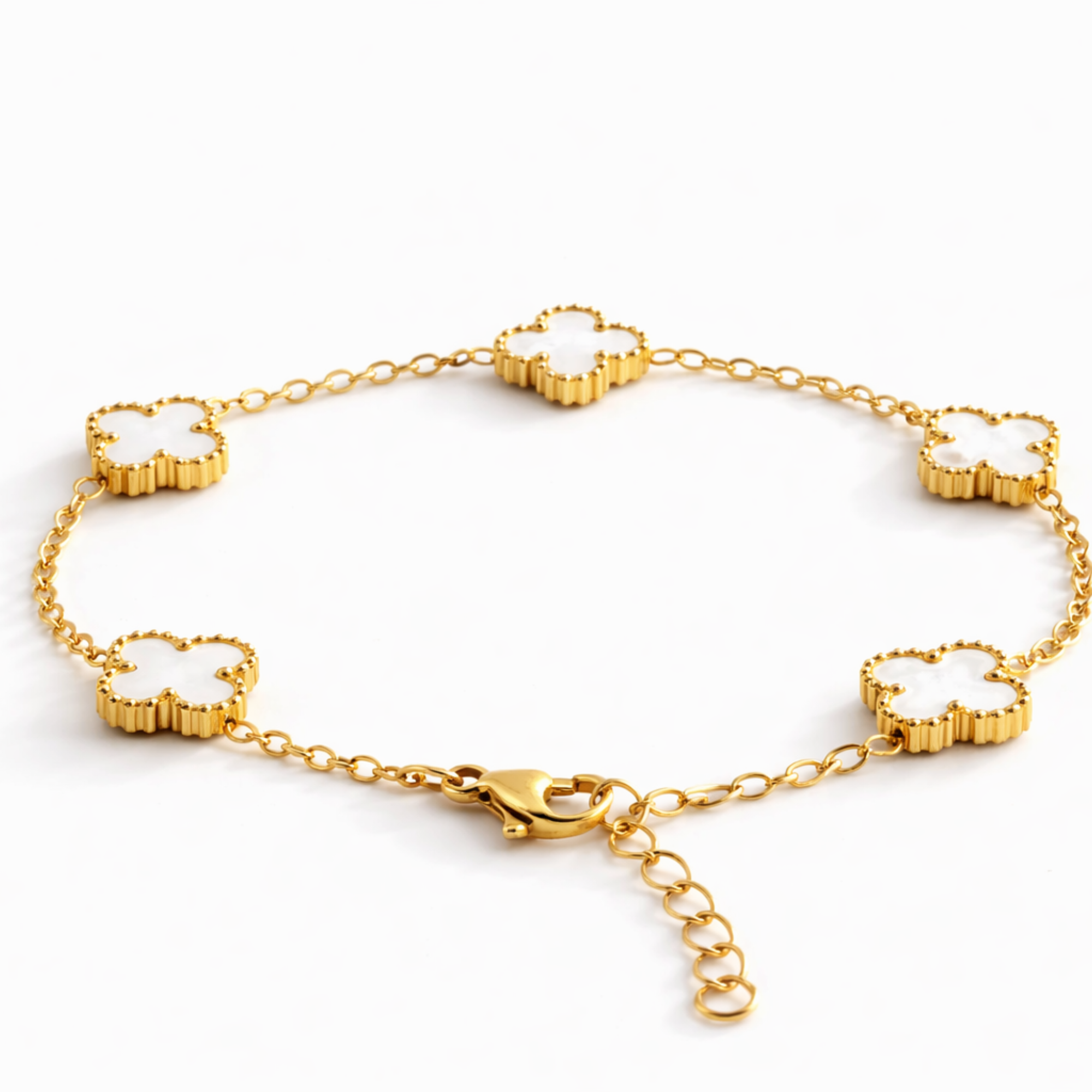 Brățară damă aurie cu trifoi alb din oțel inoxidabil Mini – model elegant reglabil, stil luxury