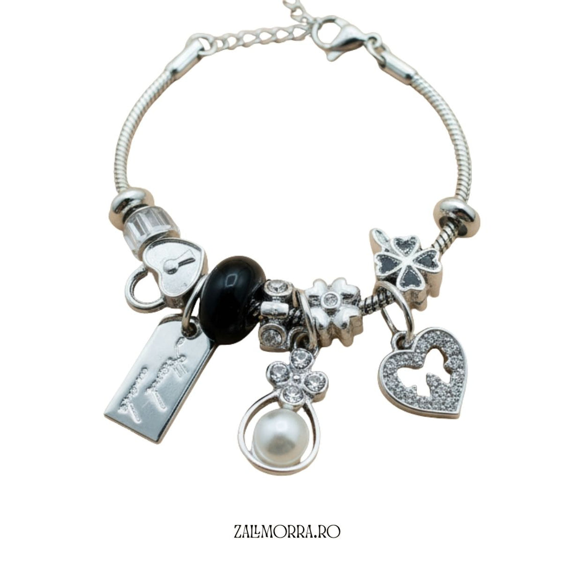 Brățara Charm Silver – Lucky Heart Edition | Zallmorra