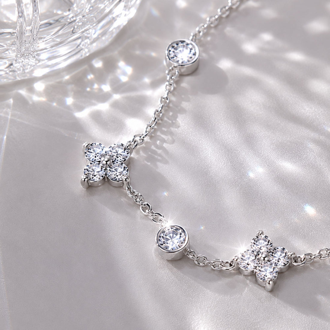 Bloom Crystal Bracelet – Brățară din Oțel Inoxidabil cu Zirconii Strălucitoare