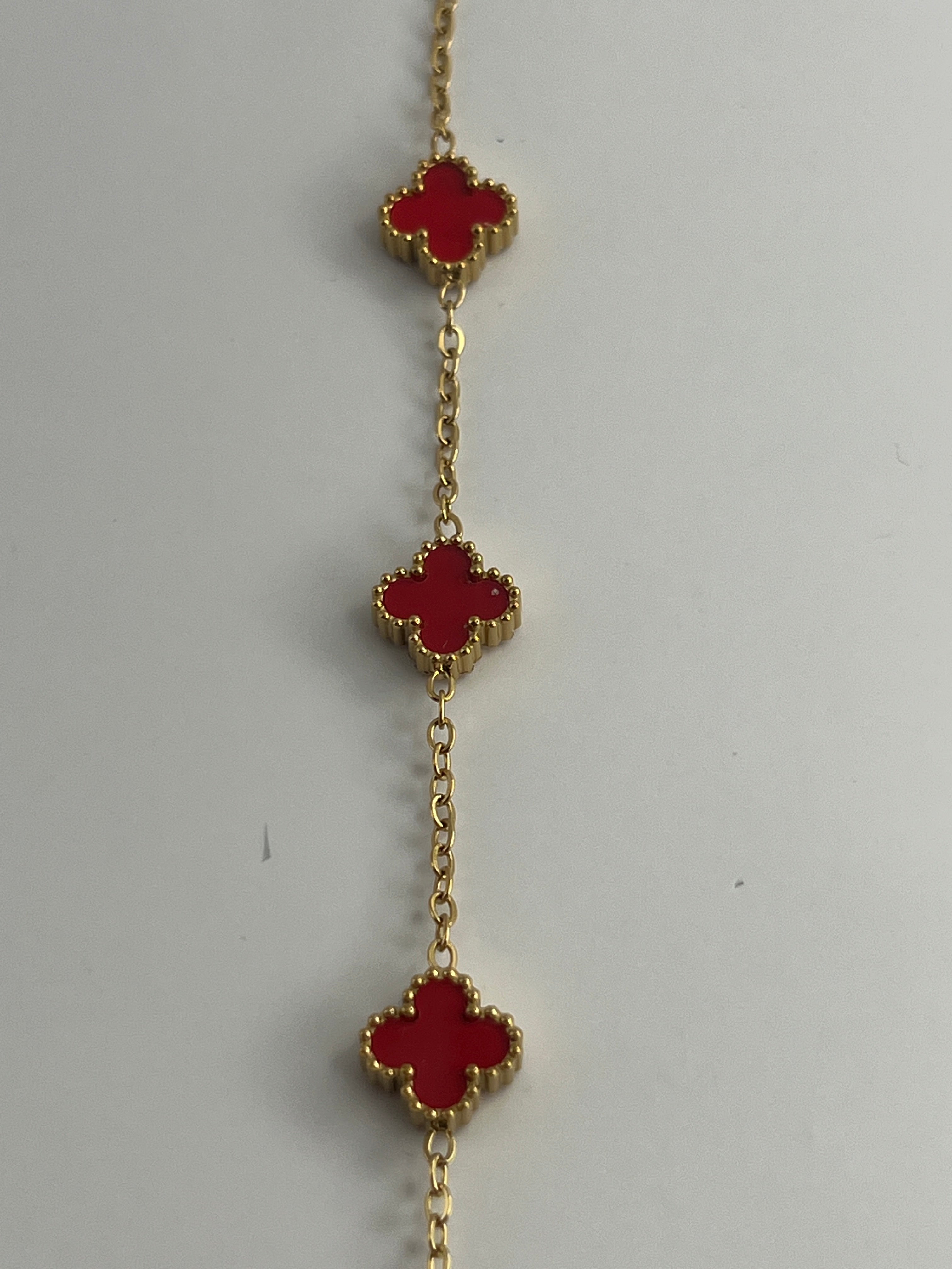 Brățara Zallmorra– „Red Clover ” cu trifoi  roșu MINI