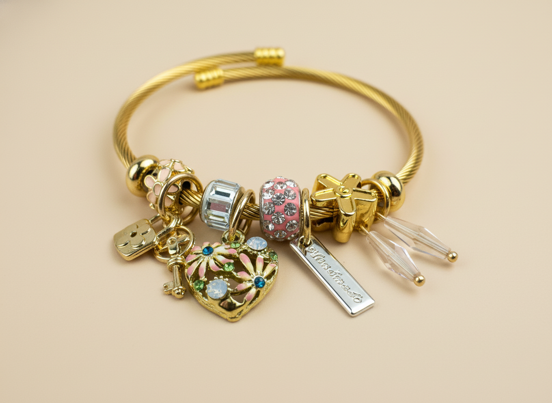 Brățară Charm „Garden Heart” – Auriu Premium, Cristale & Accesorii Florale