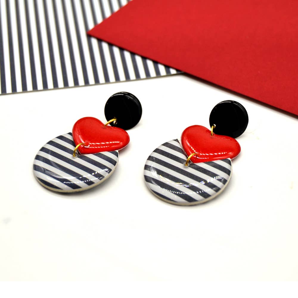 Cercei CUORE MARIN – Inimă Roșie și Dungi Navy Handmade | Zallmorra Artisan Collection